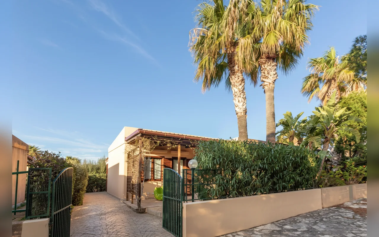 Esterni di VILLA GIAGGIA - VICINO IL MARE, San Vito Lo Capo (Sicilia) (foto 3)